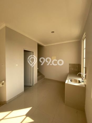 AREA BISNIS! Ruko Kawasan Podomoro Park Bandung, Luas 285m2m², Mainroad, Ramai AREA BISNIS! Ruko Kawasan Podomoro Park Bandung, Luas 285m2m², Mainroad, Ramai