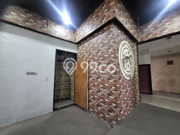 LOKASI STRATEGIS! Ruko di , Luas 300m2m², Kawasan Bisnis LOKASI STRATEGIS! Ruko di , Luas 300m2m², Kawasan Bisnis