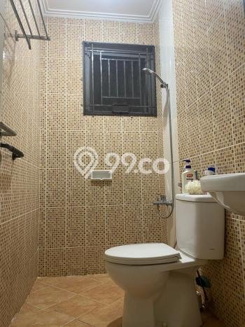 EXCLUSIVE OFFER! Rumah di Grand Wisata, 4 KT, Lingkungan Elite, LT 200m2m² Bangunan 350m2m² EXCLUSIVE OFFER! Rumah di Grand Wisata, 4 KT, Lingkungan Elite, LT 200m2m² Bangunan 350m2m²