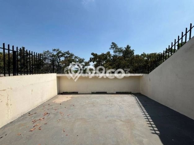 Ruko Kawasan Burangrang, Luas 300m2m², Disewakan, Pusat Komersial, Ready Operasional Ruko Kawasan Burangrang, Luas 300m2m², Disewakan, Pusat Komersial, Ready Operasional