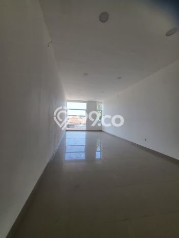 Dijual Ruko Area Bisnis Kawasan , Luas 174m2m², Jalan Utama Dijual Ruko Area Bisnis Kawasan , Luas 174m2m², Jalan Utama