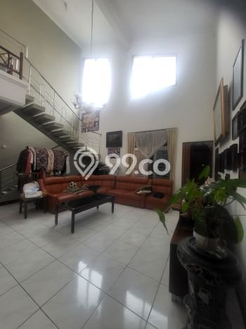 Rumah di Cigadung, Bandung, Luas 460m2m² Bangunan 210m2m² Rumah di Cigadung, Bandung, Luas 460m2m² Bangunan 210m2m²