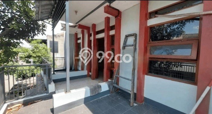 Lokasi terbaik! Rumah siap pakai dikontrakkan di Antapani LB 250m2 Lokasi terbaik! Rumah siap pakai dikontrakkan di Antapani LB 250m2