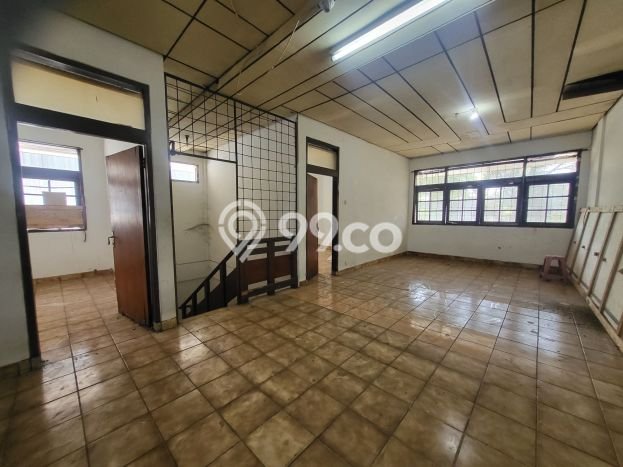 LOKASI PREMIUM! Ruko Kawasan Usaha Kawasan Caringin, Luas 200m2m², Siap Bisnis LOKASI PREMIUM! Ruko Kawasan Usaha Kawasan Caringin, Luas 200m2m², Siap Bisnis