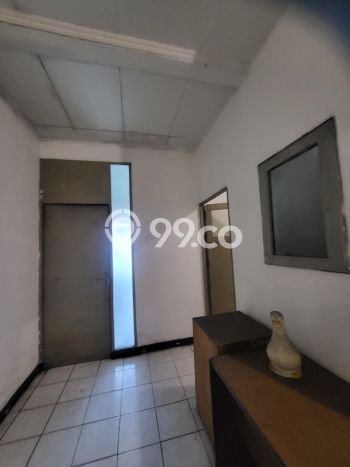 AREA KOMERSIAL! Ruko Disewakan Kawasan Moch Toha, Luas 220m2m², Jalan Utama, Ready Operasi AREA KOMERSIAL! Ruko Disewakan Kawasan Moch Toha, Luas 220m2m², Jalan Utama, Ready Operasi