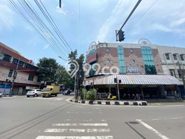 INVESTASI MENGUNTUNGKAN! Ruko di , Luas 400m2m², Pusat Bisnis INVESTASI MENGUNTUNGKAN! Ruko di , Luas 400m2m², Pusat Bisnis