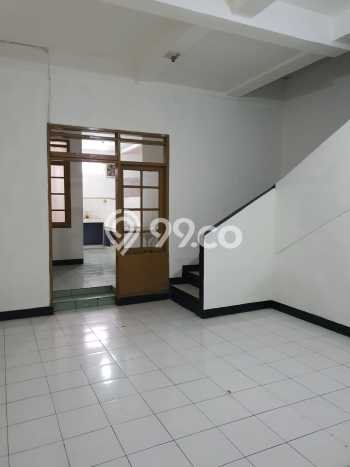 Unit Ruko Disewakan di Taman Kopo Indah di Area Ramai & Strategis Unit Ruko Disewakan di Taman Kopo Indah di Area Ramai & Strategis