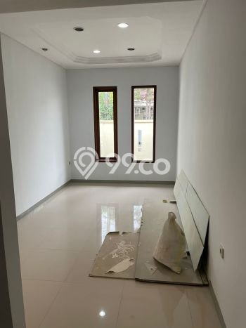 Dijual Hunian Rumah Nyaman 5 KT di Taman Holis Indah, Bandung Dijual Hunian Rumah Nyaman 5 KT di Taman Holis Indah, Bandung