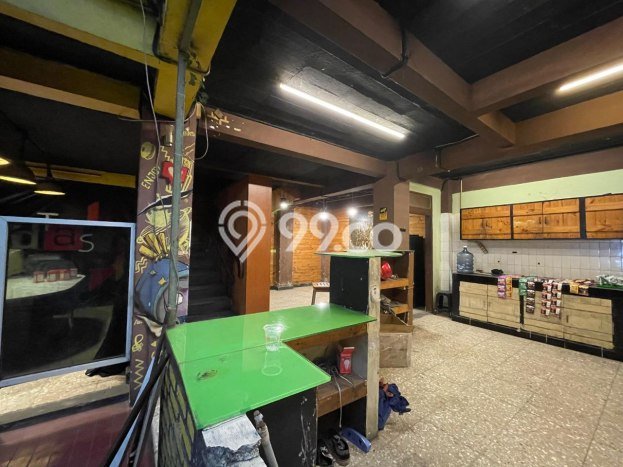 Ruko untuk disewa di Andir punya LT 209m2 & LB 450m2 harga sewa kompetitif Ruko untuk disewa di Andir punya LT 209m2 & LB 450m2 harga sewa kompetitif