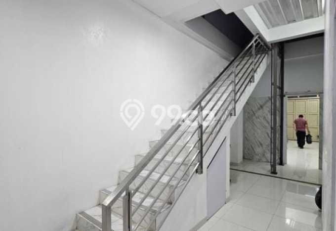 Unit Ruko Dijual di Bandung LT 71m2 & LB 240m2 Unit Ruko Dijual di Bandung LT 71m2 & LB 240m2