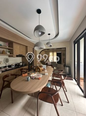 Siap Huni Rumah Mewah 4 Kamar di Padalarang Dekat ke Mana Saja Siap Huni Rumah Mewah 4 Kamar di Padalarang Dekat ke Mana Saja