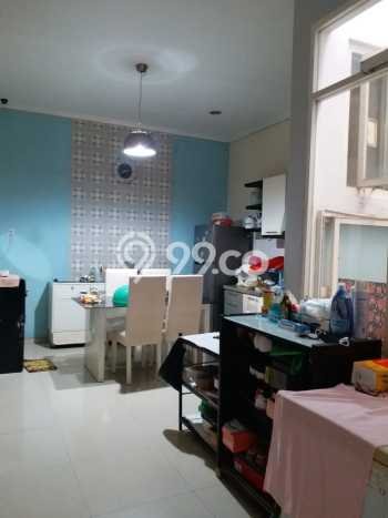 Rumah Luxury Modern Tanpa Renovasi di Pakuwon CIty Surabaya Rumah Luxury Modern Tanpa Renovasi di Pakuwon CIty Surabaya