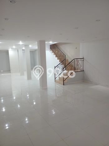 Ruko Premium di , Luas 370m2m², Kawasan Komersial, Lokasi Ramai Ruko Premium di , Luas 370m2m², Kawasan Komersial, Lokasi Ramai
