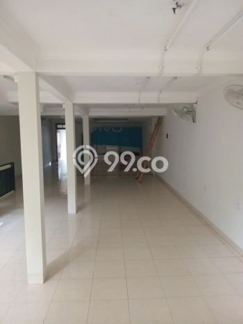 Ruko Premium di , Luas 370m2m², Kawasan Komersial, Lokasi Ramai Ruko Premium di , Luas 370m2m², Kawasan Komersial, Lokasi Ramai