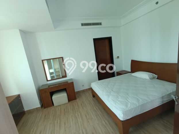 Apartemen Disewakan 3 Kamar Hemat Siap Huni di Jakarta Selatan, Luas 158m2 Apartemen Disewakan 3 Kamar Hemat Siap Huni di Jakarta Selatan, Luas 158m2