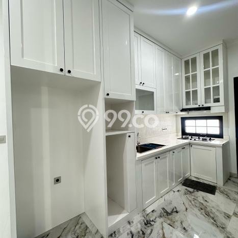 Ready to Use! Premium House LT 113m2 Desain Modern di Pejaten Ready to Use! Premium House LT 113m2 Desain Modern di Pejaten