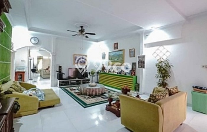 Dijual Rumah Mewah Exclusive di Kebon Jeruk, Jakarta Barat Dijual Rumah Mewah Exclusive di Kebon Jeruk, Jakarta Barat