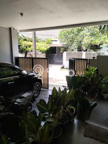 Rumah Elit Modern Siap Huni di Cinere Jakarta Selatan Rumah Elit Modern Siap Huni di Cinere Jakarta Selatan