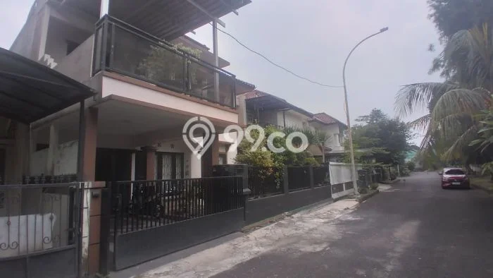 Dijual Rumah Mewah Megah Dengan View Cantik di Bintaro, Jakarta Selatan Dijual Rumah Mewah Megah Dengan View Cantik di Bintaro, Jakarta Selatan