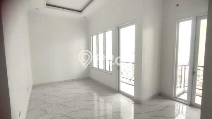Dijual Rumah Strategis Bagus Punya 3 KT di Jagakarsa Jakarta Selatan SHM Dijual Rumah Strategis Bagus Punya 3 KT di Jagakarsa Jakarta Selatan SHM
