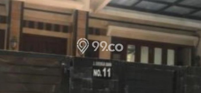 Rumah Mewah Siap Huni LT 205m2 di Tanah Abang, Jakarta Pusat Rumah Mewah Siap Huni LT 205m2 di Tanah Abang, Jakarta Pusat