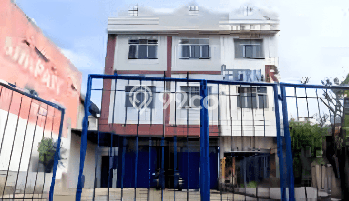 Ruko Bagus Dijual LB 408m2 Lokasi Strategis Jakarta Selatan Area Cocok untuk Bisnis Ruko Bagus Dijual LB 408m2 Lokasi Strategis Jakarta Selatan Area Cocok untuk Bisnis