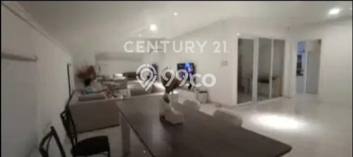 Dijual Rumah Luas Megah Dengan View Eksklusif di Sunter, Jakarta Utara Dijual Rumah Luas Megah Dengan View Eksklusif di Sunter, Jakarta Utara