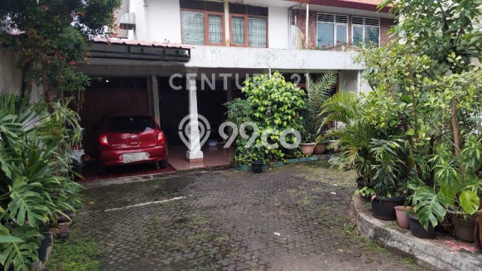 Ready to Use! Luxury House LT 254m2 Desain Elegan di Percetakan Negara Ready to Use! Luxury House LT 254m2 Desain Elegan di Percetakan Negara