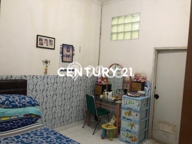 Rumah Modern 5 Kamar LT 134m2 di Rawamangun Rumah Modern 5 Kamar LT 134m2 di Rawamangun