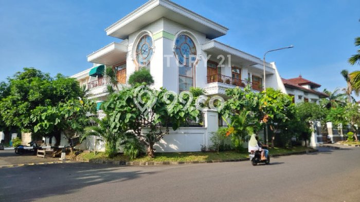 Rumah Mewah Siap Huni LT 470m2 di Kembangan, Jakarta Barat Rumah Mewah Siap Huni LT 470m2 di Kembangan, Jakarta Barat
