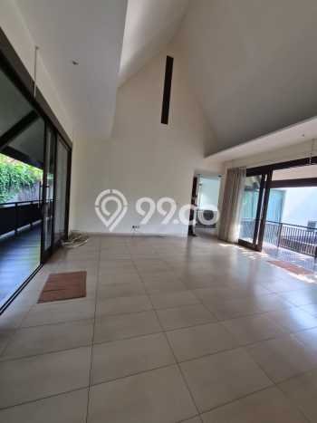 Hunian Minimalis Untuk Disewakan di Kemang Jakarta Selatan 4 KT & 4 KM Hunian Minimalis Untuk Disewakan di Kemang Jakarta Selatan 4 KT & 4 KM