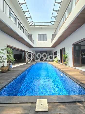 For Sale! Luxury House LT 539m2 Desain Elegan di Kemang For Sale! Luxury House LT 539m2 Desain Elegan di Kemang