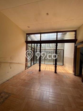 Dijual Rumah Premium dengan Fasilitas Sekitar Lengkap di Menteng, Jakarta Pusat Dijual Rumah Premium dengan Fasilitas Sekitar Lengkap di Menteng, Jakarta Pusat