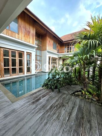 Rumah Elit Modern Siap Huni di Kemang Jakarta Selatan Rumah Elit Modern Siap Huni di Kemang Jakarta Selatan