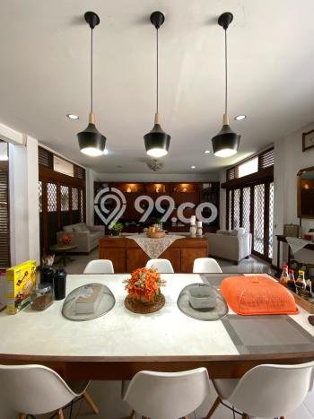 Jual Rumah Luas Elegan Dengan View Eksklusif di Pejaten, Jakarta Selatan Jual Rumah Luas Elegan Dengan View Eksklusif di Pejaten, Jakarta Selatan