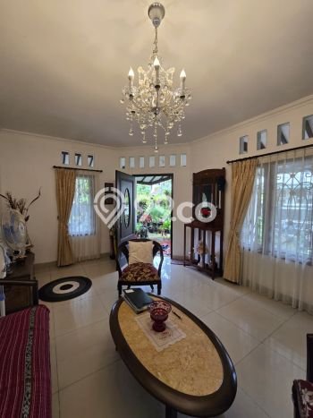 Ready to Use! Luxury House LT 309m2 Desain Modern di Lebak Bulus Ready to Use! Luxury House LT 309m2 Desain Modern di Lebak Bulus