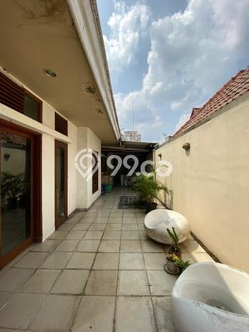 Jual Rumah Luas Elegan Dengan View Eksklusif di Pejaten, Jakarta Selatan Jual Rumah Luas Elegan Dengan View Eksklusif di Pejaten, Jakarta Selatan