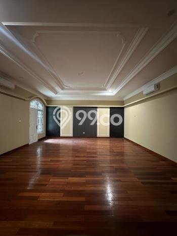Rumah 8 KT 8 KM di Lokasi Strategis Menteng, Jakarta Pusat Rumah 8 KT 8 KM di Lokasi Strategis Menteng, Jakarta Pusat
