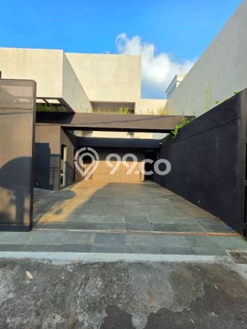 Dijual Rumah Mewah Megah Dengan View Eksklusif di Ampera, Jakarta Selatan Dijual Rumah Mewah Megah Dengan View Eksklusif di Ampera, Jakarta Selatan