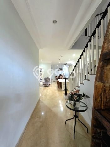 Rumah sewa siap huni 4 Kamar Tidur di Kemang, Jakarta Selatan Rumah sewa siap huni 4 Kamar Tidur di Kemang, Jakarta Selatan
