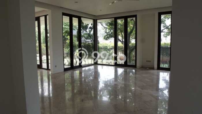 Dijual Rumah Luas Megah Dengan View Eksklusif di Pejaten, Jakarta Selatan Dijual Rumah Luas Megah Dengan View Eksklusif di Pejaten, Jakarta Selatan