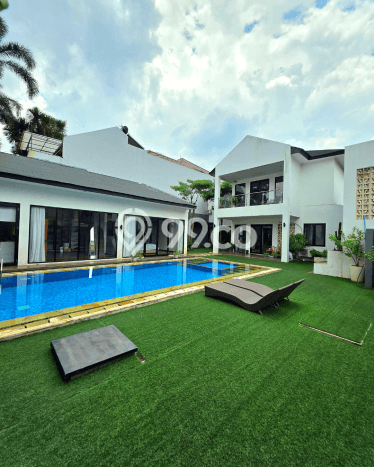 Rumah Mewah Siap Huni LT 800m2 di Cinere, Depok Rumah Mewah Siap Huni LT 800m2 di Cinere, Depok