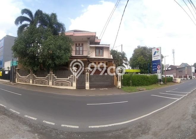 Hunian Elit LB 475m2 Siap Pakai Desain Elegan di Tanjung Barat, Jakarta Selatan Hunian Elit LB 475m2 Siap Pakai Desain Elegan di Tanjung Barat, Jakarta Selatan
