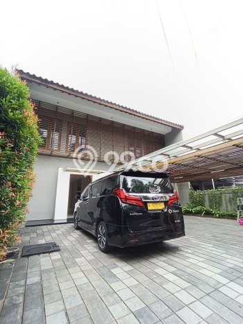 Hunian 4 Kamar Siap Huni Dikontrakkan di Menteng Harga Kompetitif Hunian 4 Kamar Siap Huni Dikontrakkan di Menteng Harga Kompetitif