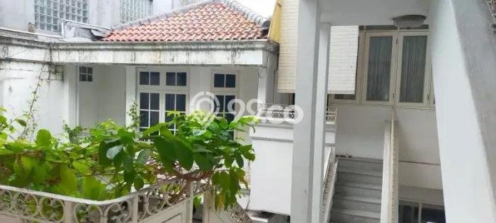 Dijual Hunian Mewah dengan Fasilitas Sekitar Komplit di Menteng, Jakarta Pusat Dijual Hunian Mewah dengan Fasilitas Sekitar Komplit di Menteng, Jakarta Pusat