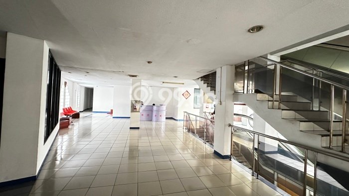 Kantor Bagus LT 1802m2 LB 3425m2 Dijual di Menteng Jakarta Pusat Kantor Bagus LT 1802m2 LB 3425m2 Dijual di Menteng Jakarta Pusat