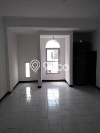 Unit Ruko Dijual di Surabaya LT 70m2 & LB 245m2 Unit Ruko Dijual di Surabaya LT 70m2 & LB 245m2