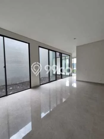 Disewakan Rumah Murah di Citraland Surabaya dengan 4 KT Disewakan Rumah Murah di Citraland Surabaya dengan 4 KT