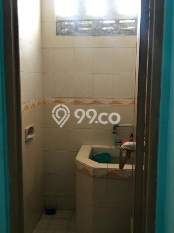 Rumah Strategis Minimalis Lb 180m2 di Dukuh Pakis, Surabaya Rumah Strategis Minimalis Lb 180m2 di Dukuh Pakis, Surabaya