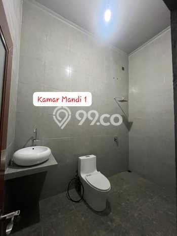 For Sale Rumah 4 Kamar Lokasi Strategis Bagus dan Strategis di Sidoarjo For Sale Rumah 4 Kamar Lokasi Strategis Bagus dan Strategis di Sidoarjo